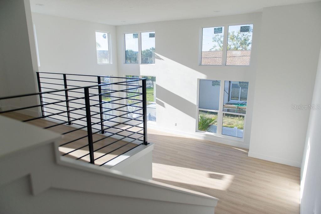 3850 POMPANO DR SE #1, ST PETERSBURG, FL, 33705