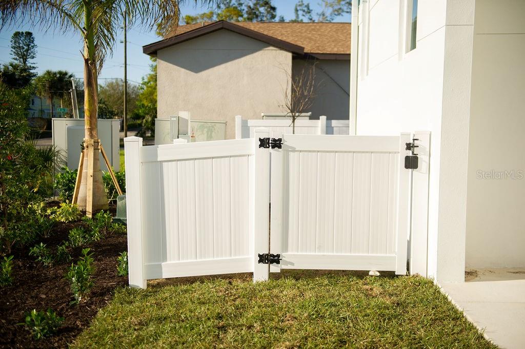 3850 POMPANO DR SE #1, ST PETERSBURG, FL, 33705