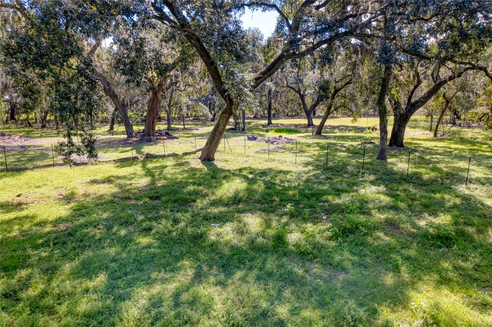 2643 N VALRICO RD, SEFFNER, FL, 33584