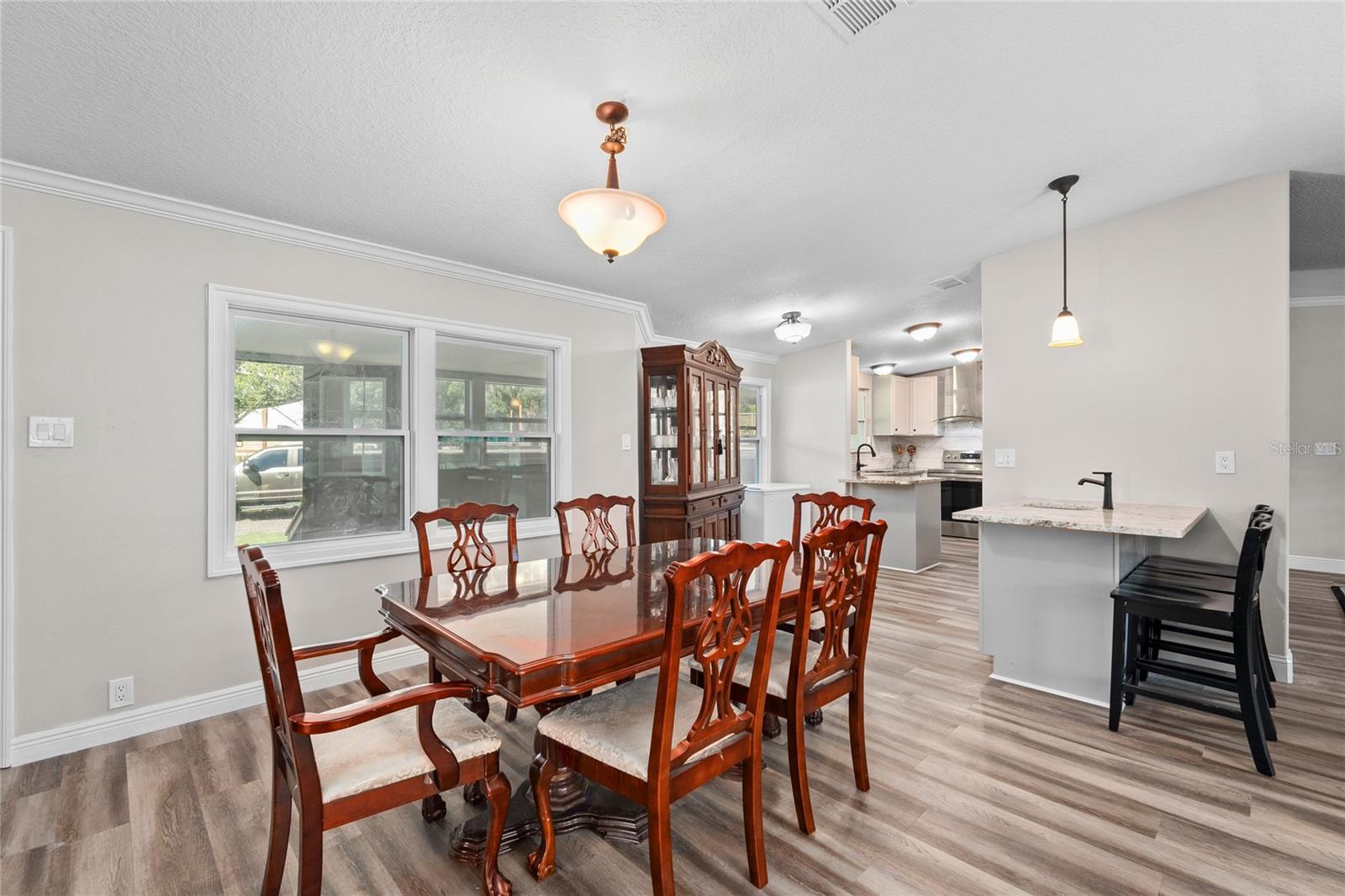 2643 N VALRICO RD, SEFFNER, FL, 33584