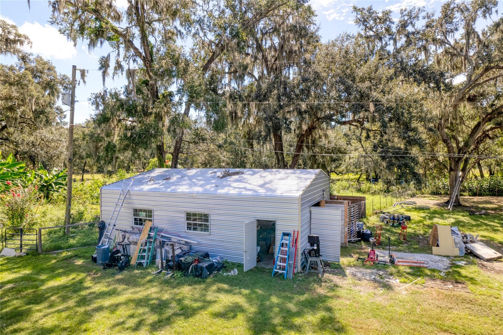 2643 N VALRICO RD, SEFFNER, FL, 33584