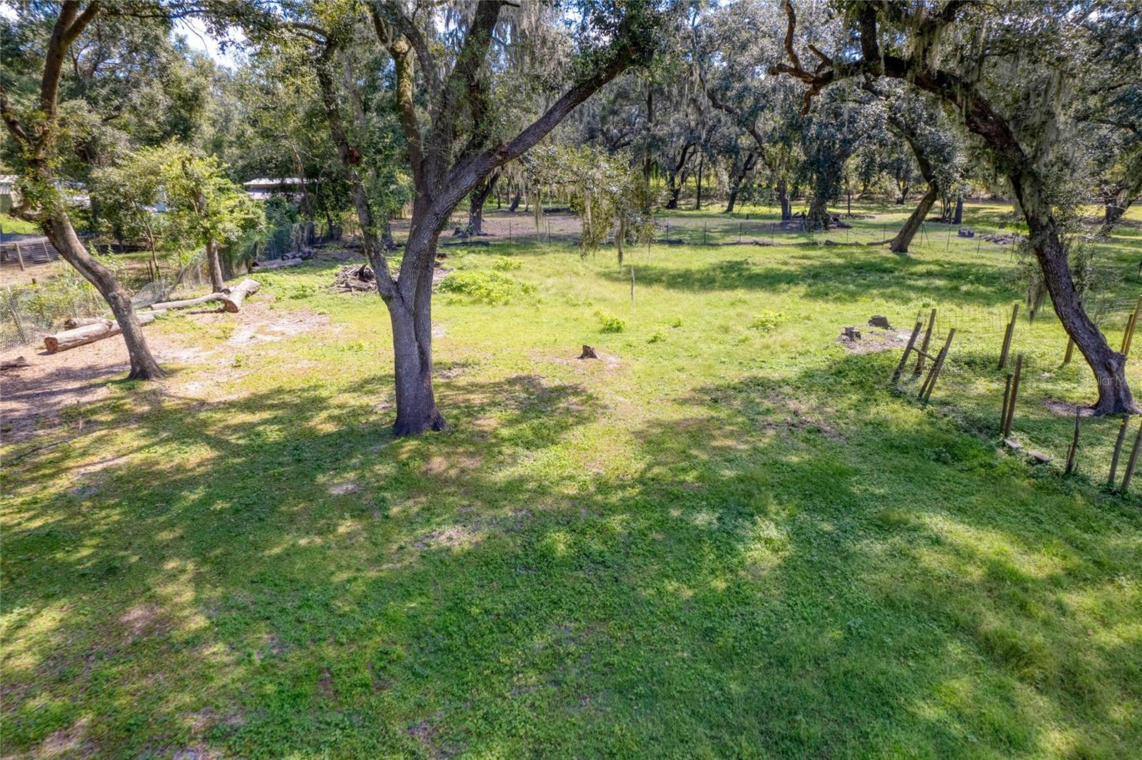 2643 N VALRICO RD, SEFFNER, FL, 33584