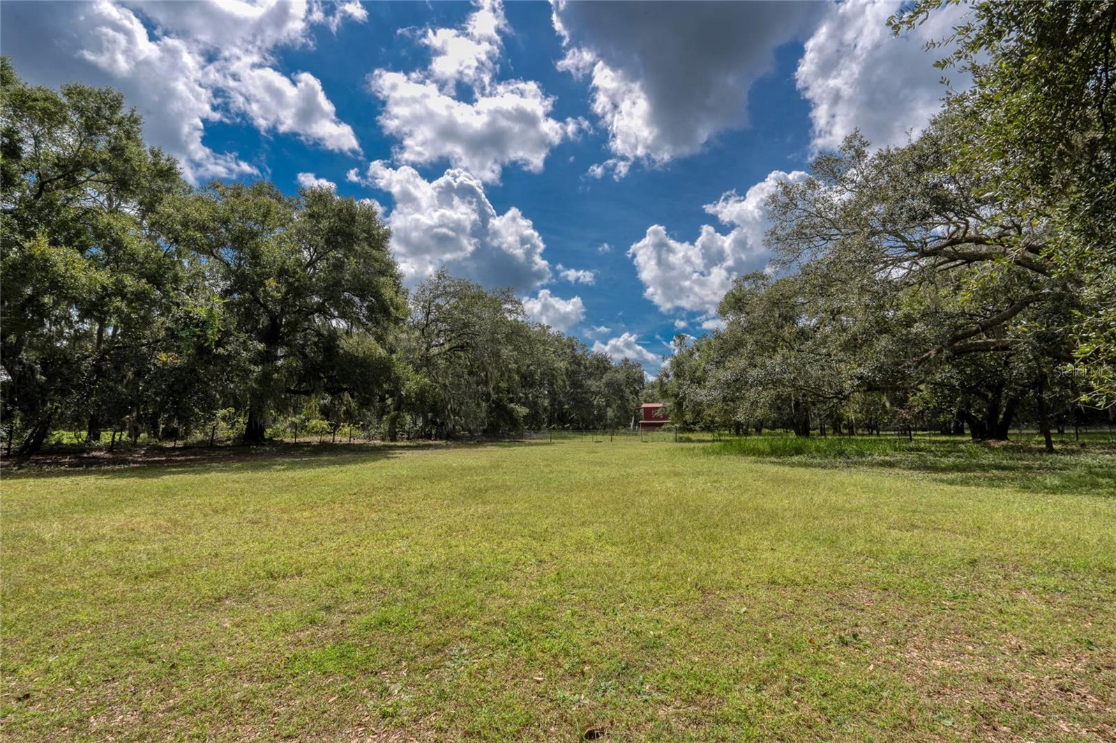 2643 N VALRICO RD, SEFFNER, FL, 33584