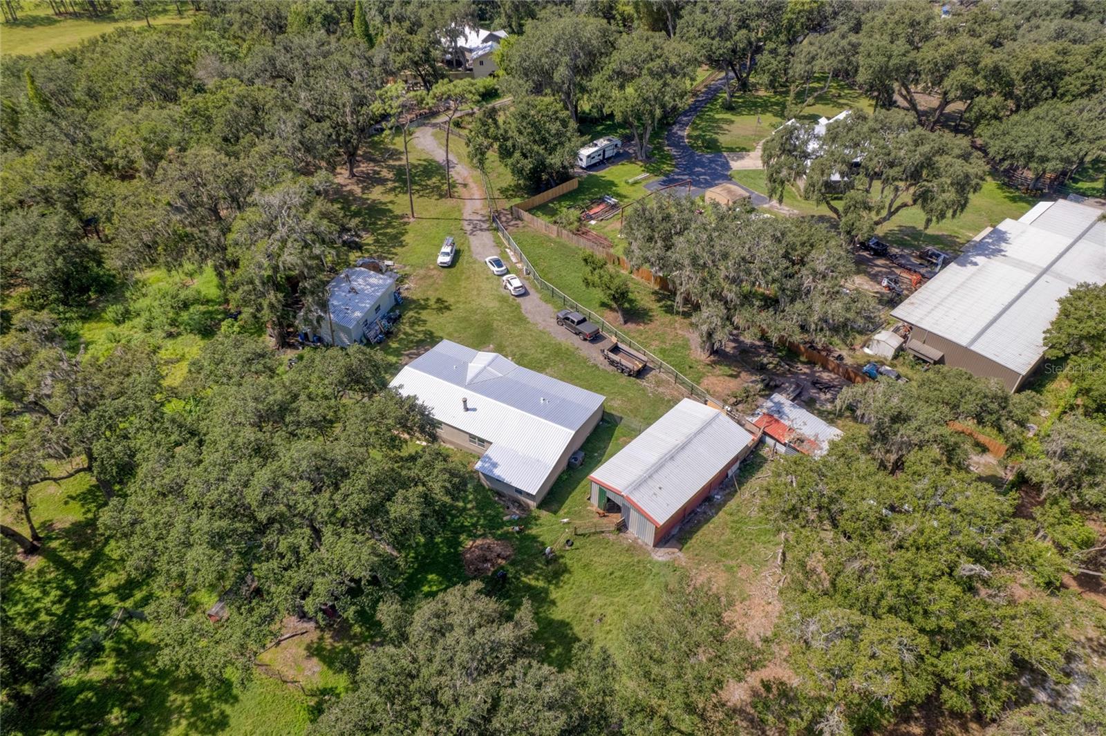 2643 N VALRICO RD, SEFFNER, FL, 33584