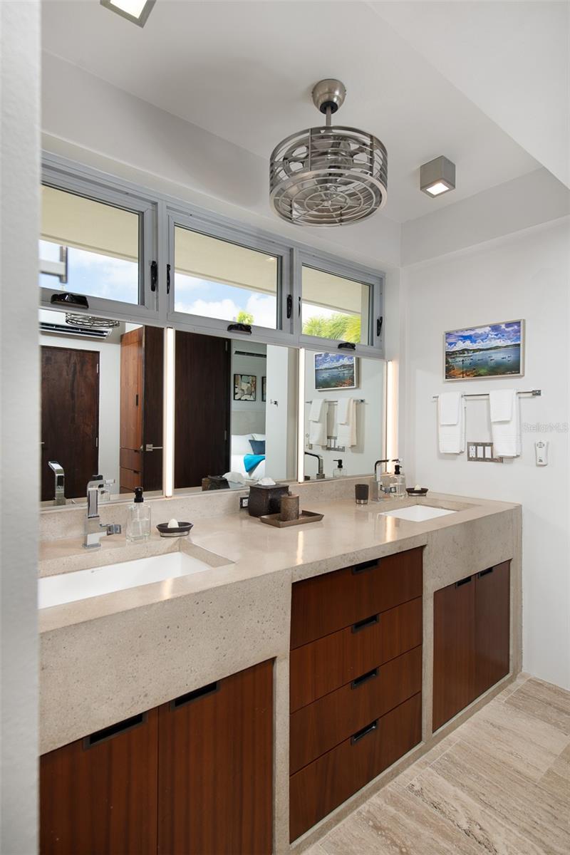 PR9101529 Property Photo