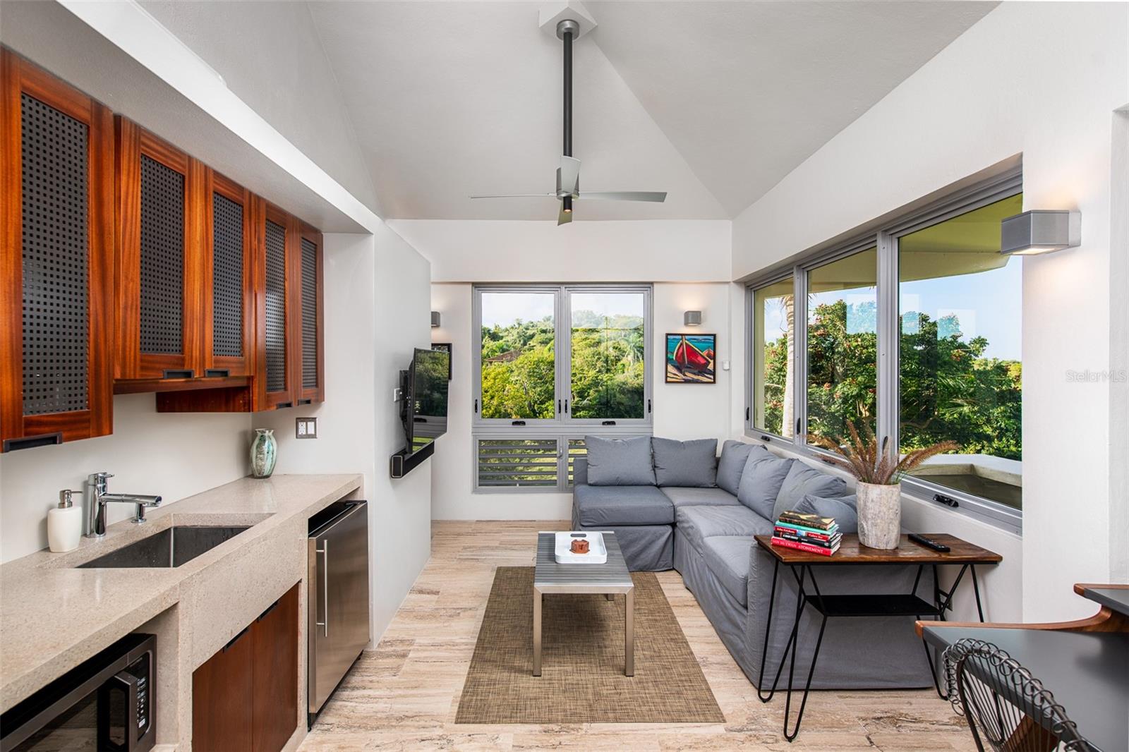 PR9101529 Property Photo