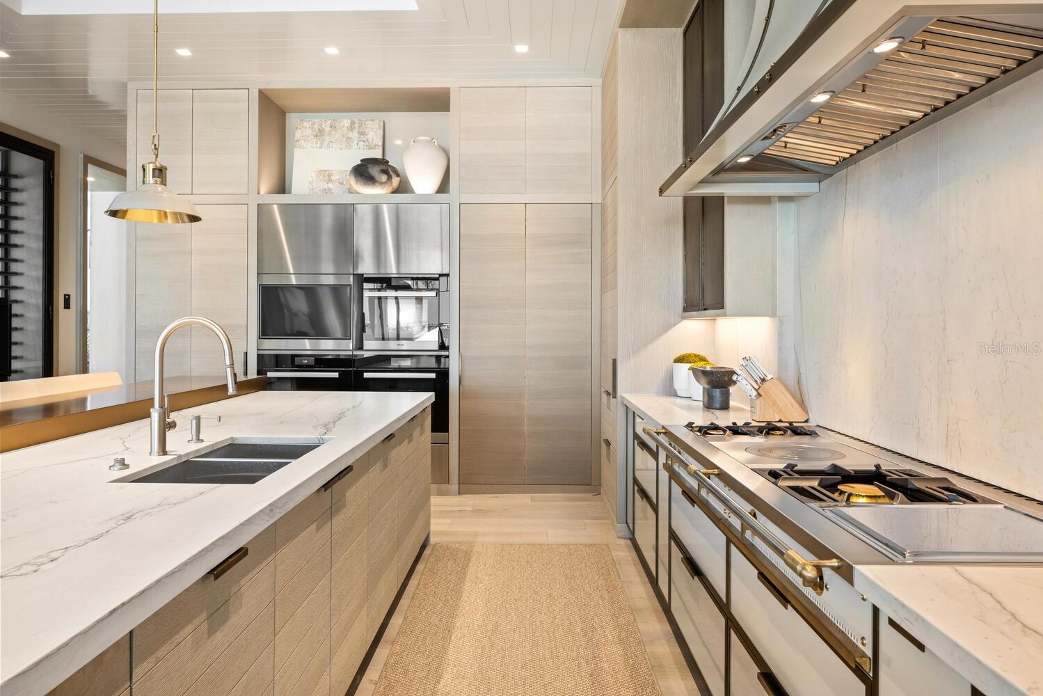 A4579757 Property Photo