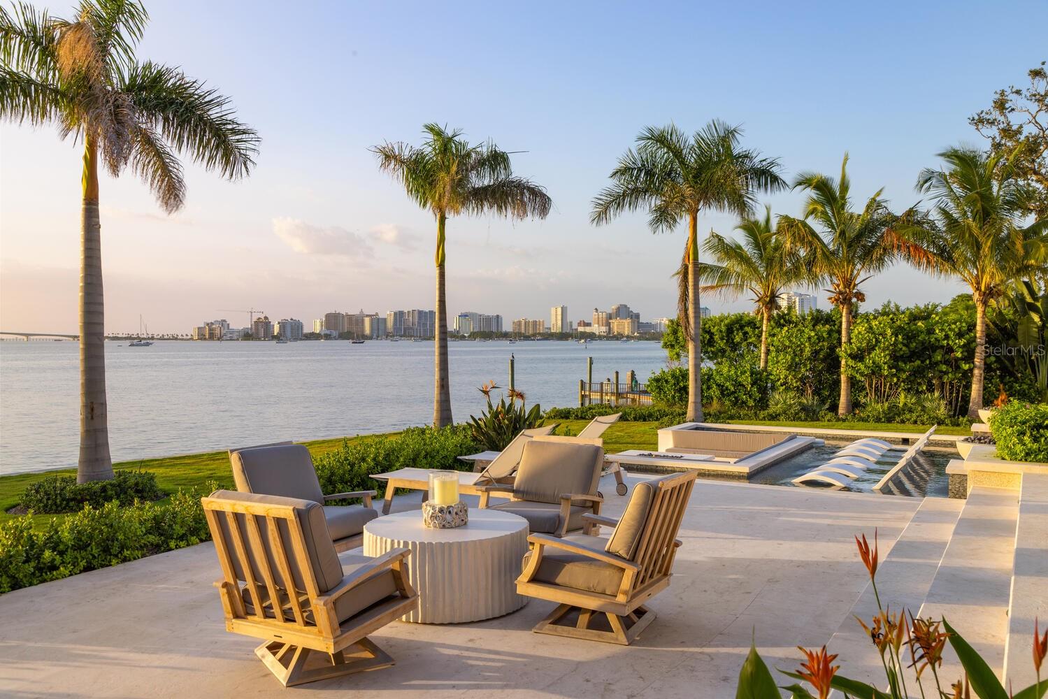 A4579757 Property Photo