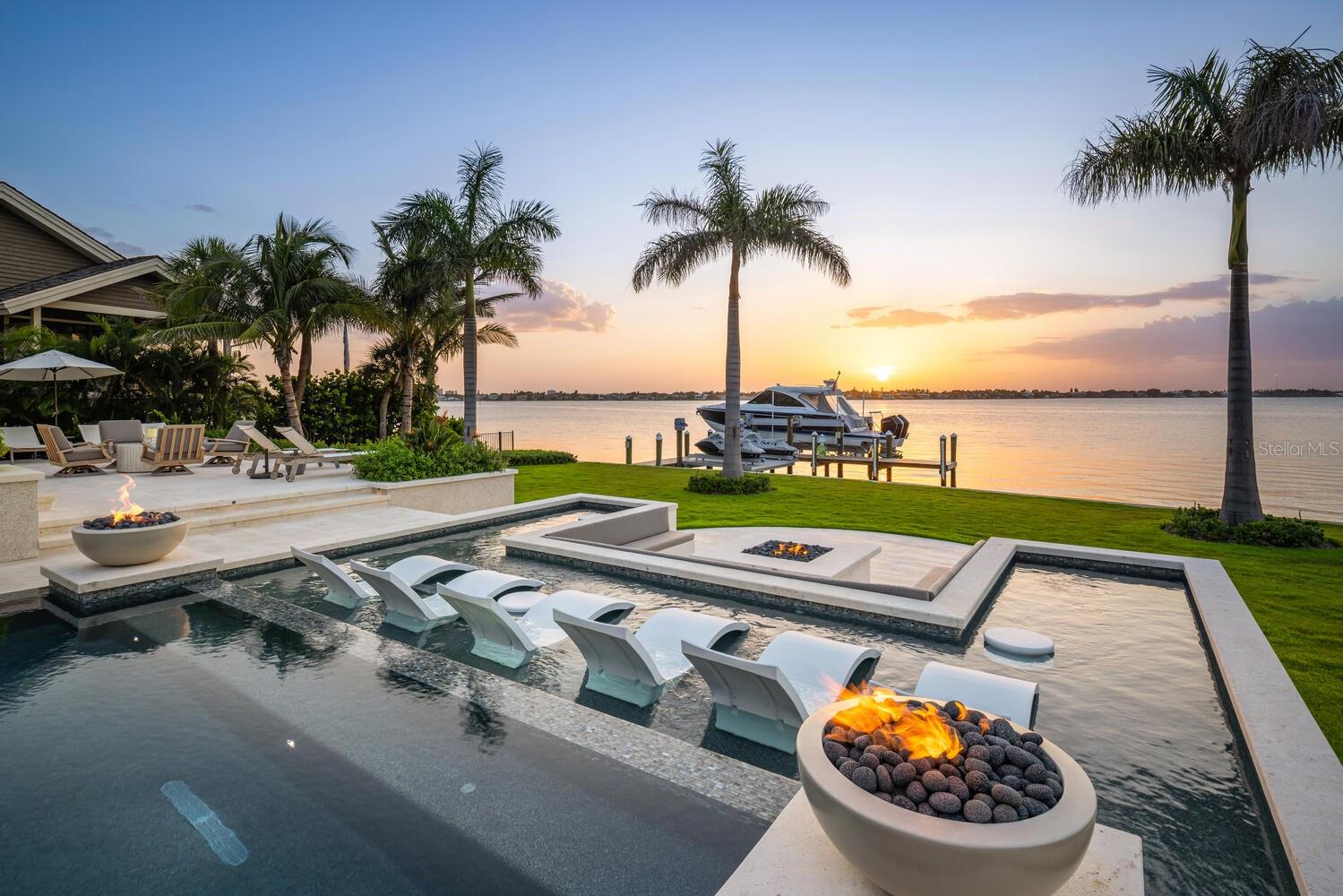 A4579757 Property Photo