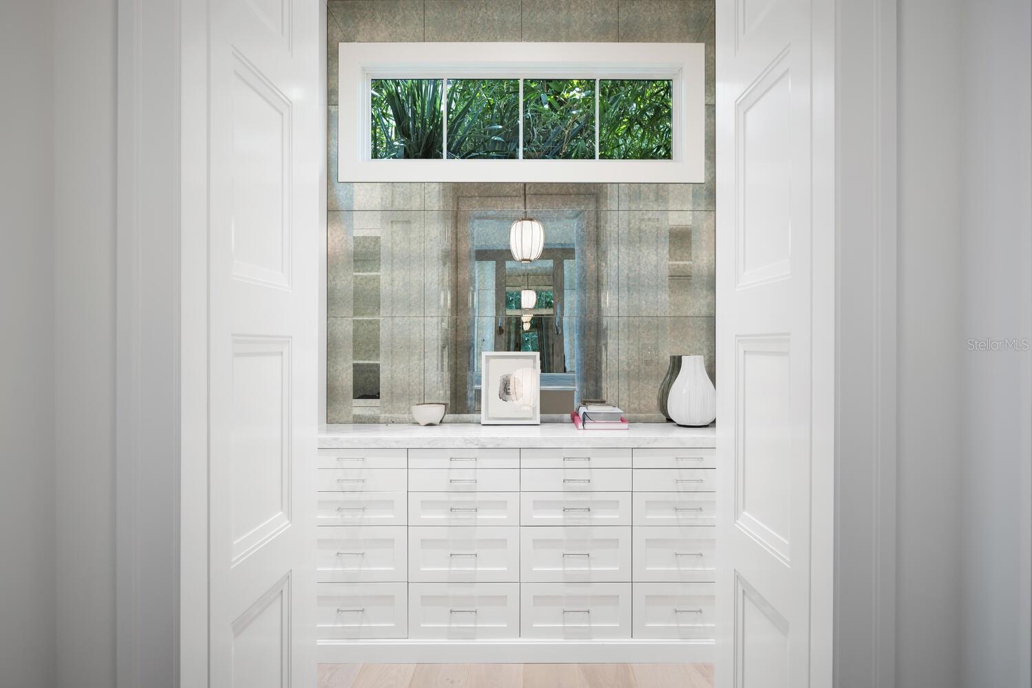 A4579757 Property Photo