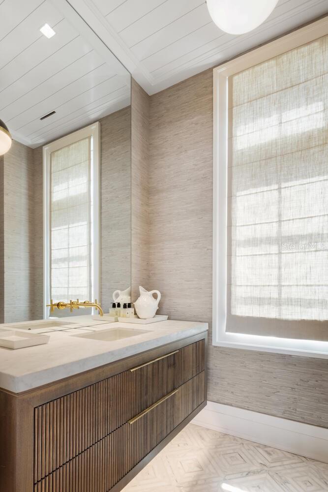 A4579757 Property Photo