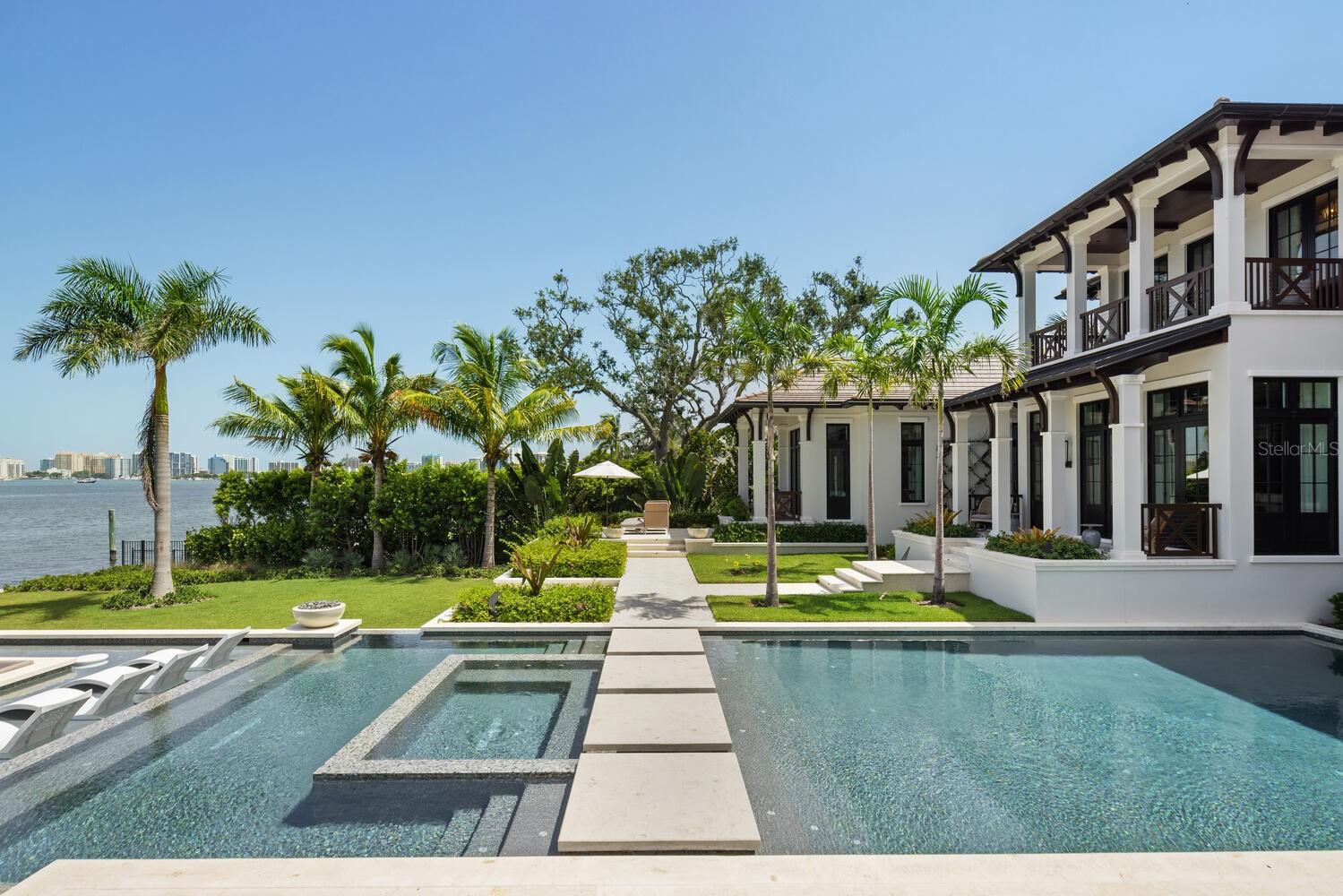 A4579757 Property Photo