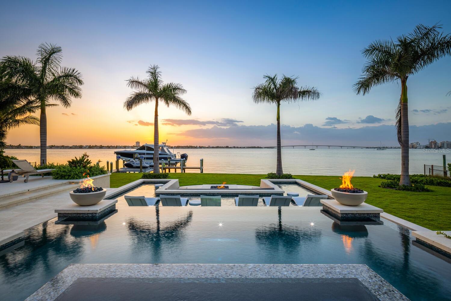 A4579757 Property Photo