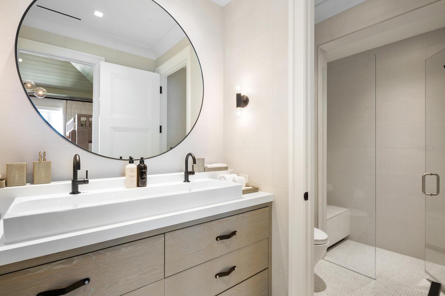 A4579757 Property Photo