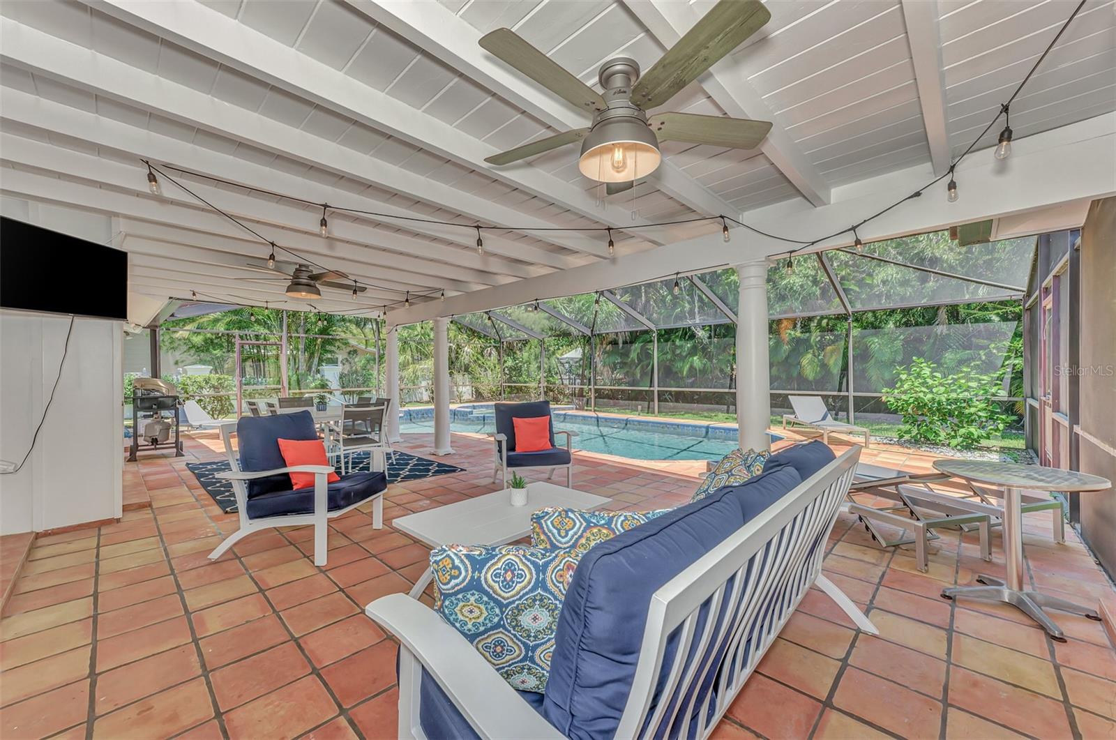 3433 HAMILTON AVE, SARASOTA, FL, 34242