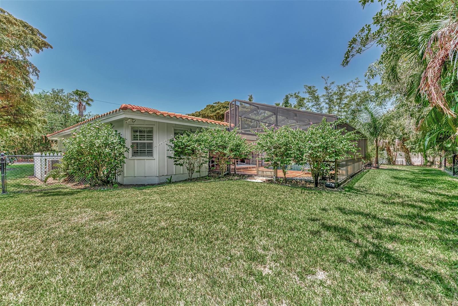 3433 HAMILTON AVE, SARASOTA, FL, 34242