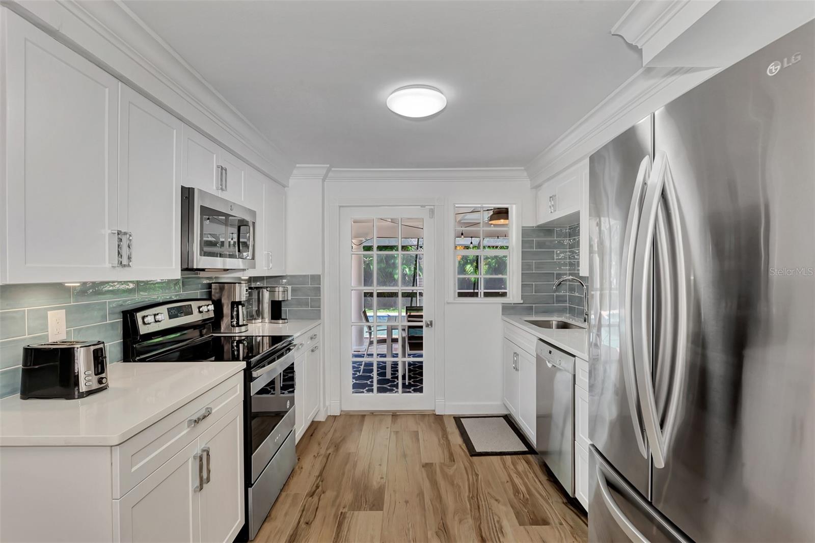 3433 HAMILTON AVE, SARASOTA, FL, 34242