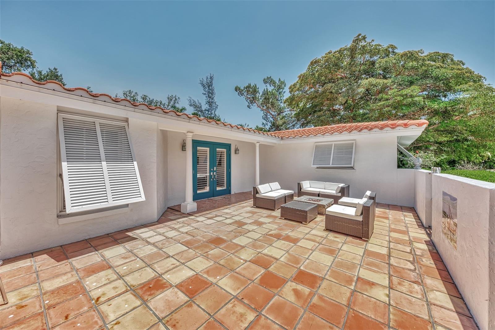 3433 HAMILTON AVE, SARASOTA, FL, 34242