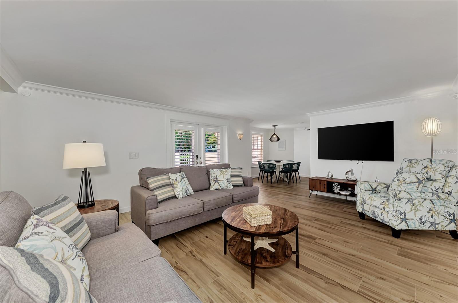 3433 HAMILTON AVE, SARASOTA, FL, 34242