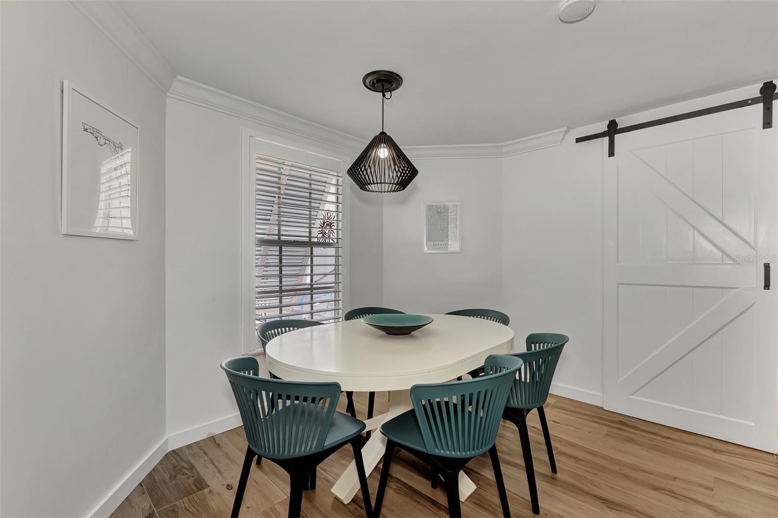 3433 HAMILTON AVE, SARASOTA, FL, 34242