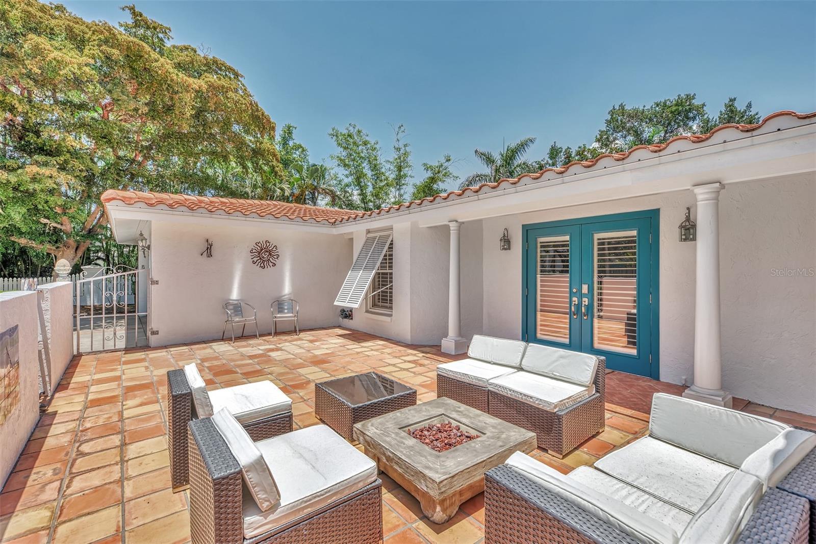 3433 HAMILTON AVE, SARASOTA, FL, 34242