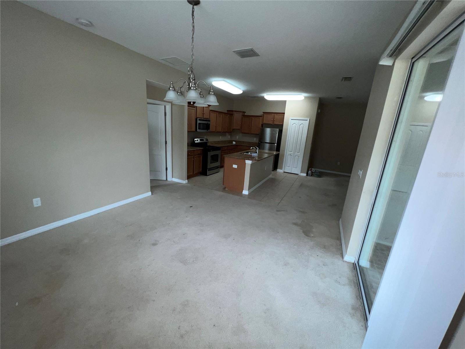 8115 ALAMOSA WOOD AVE, RUSKIN, FL, 33573