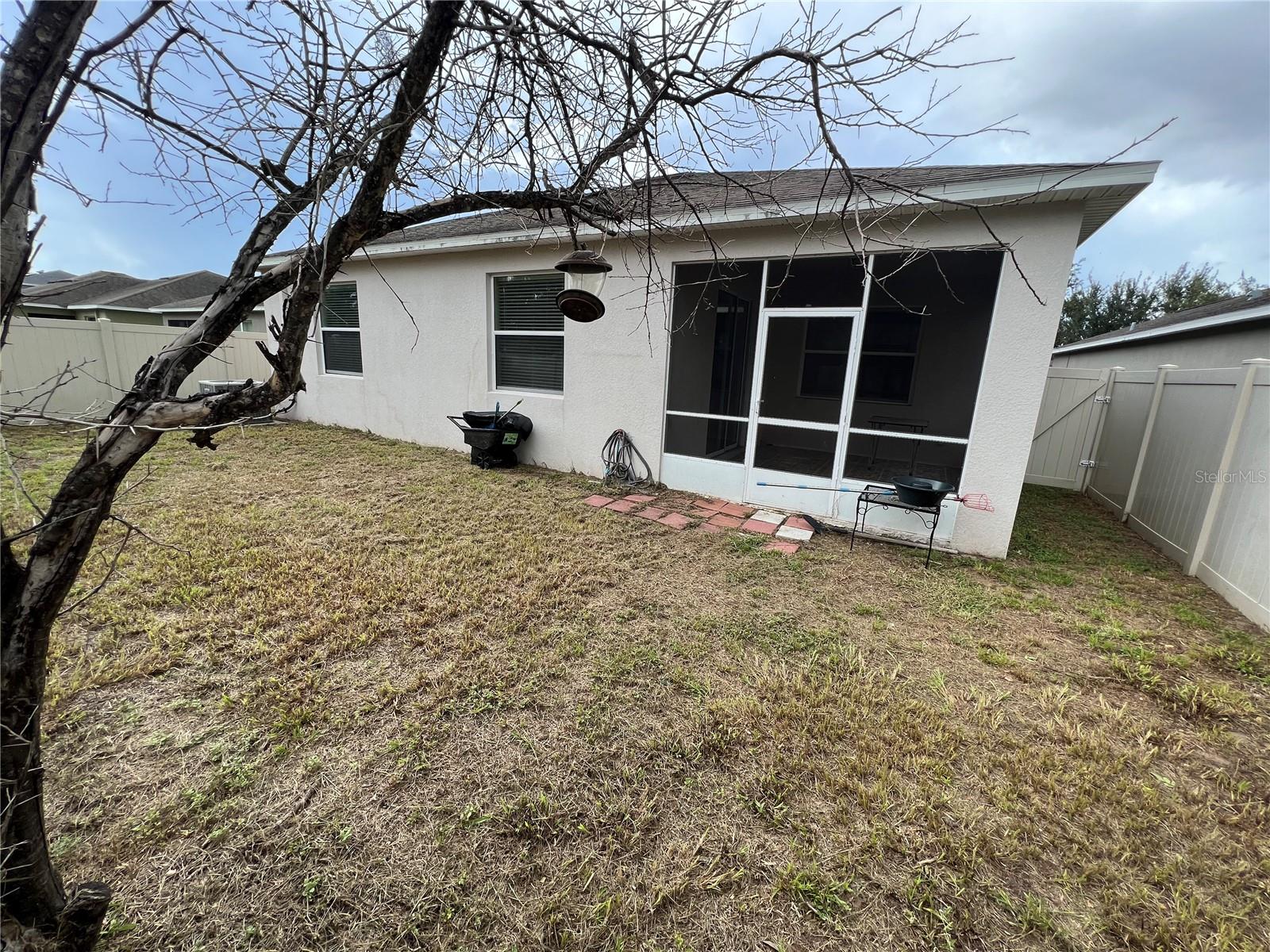 8115 ALAMOSA WOOD AVE, RUSKIN, FL, 33573