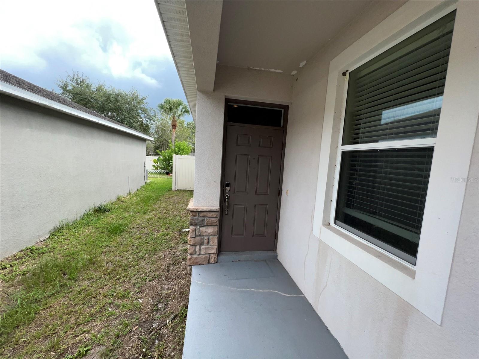 8115 ALAMOSA WOOD AVE, RUSKIN, FL, 33573
