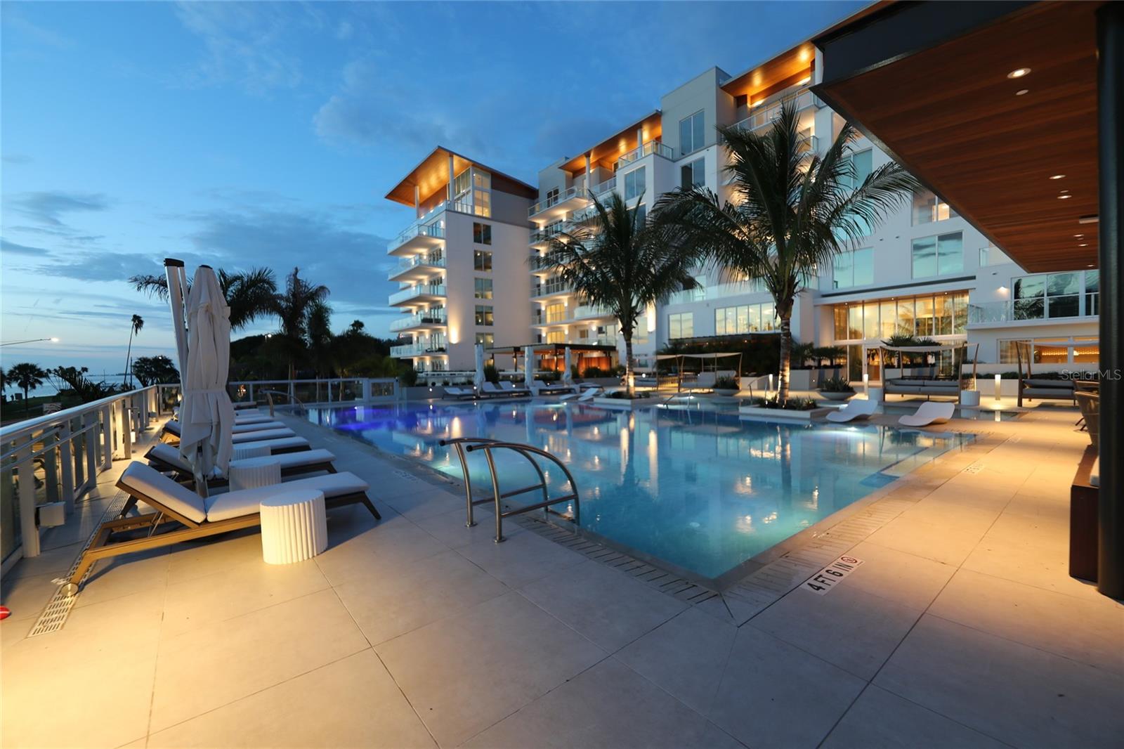 1028 SUNSET POINT RD #R9, CLEARWATER, FL, 33755
