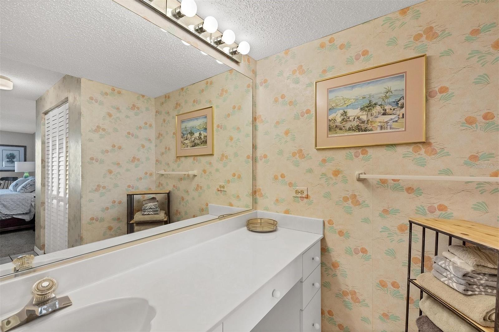 6480 MIDNIGHT PASS RD #311, SARASOTA, FL, 34242