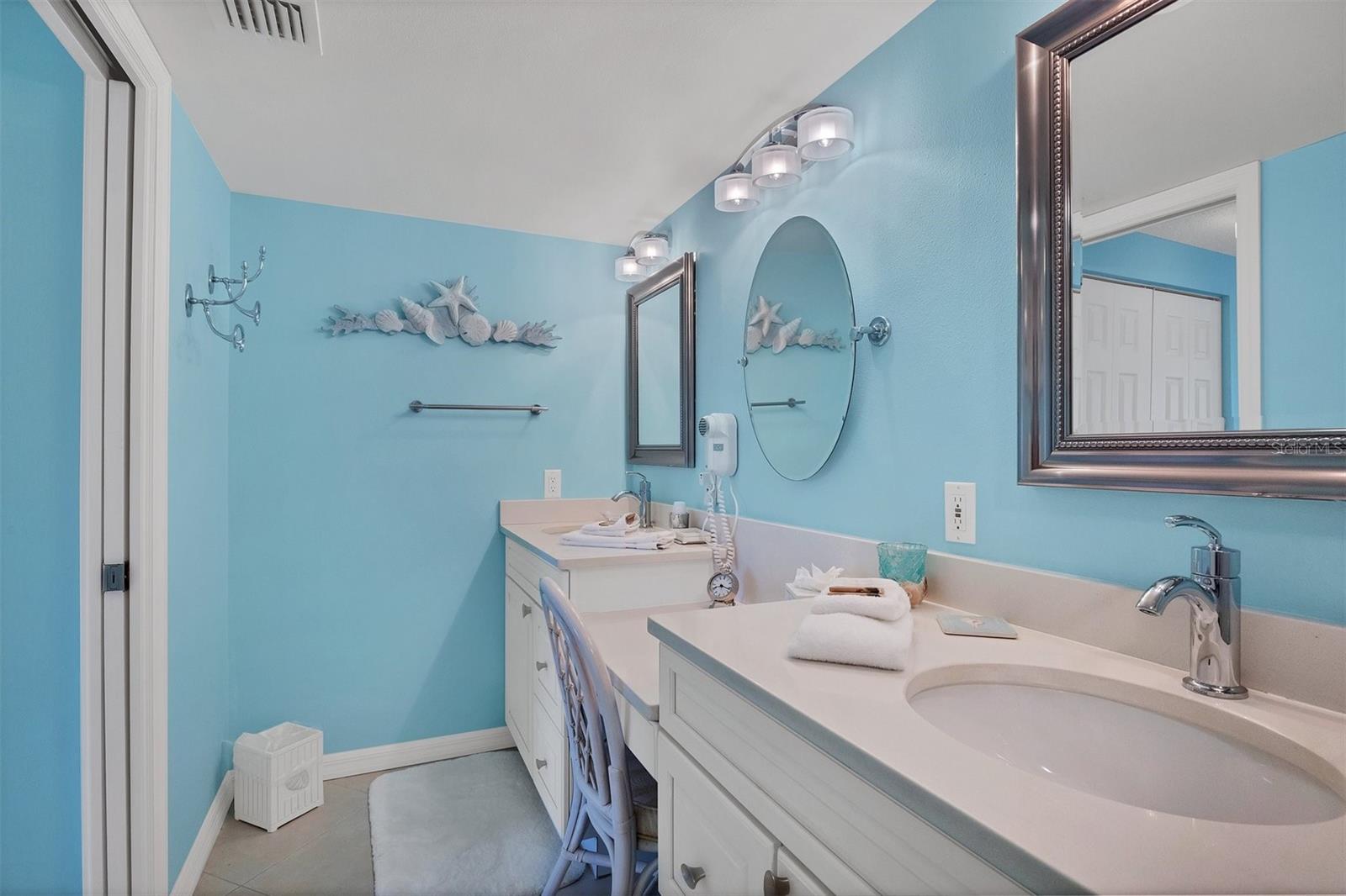 6480 MIDNIGHT PASS RD #506, SARASOTA, FL, 34242