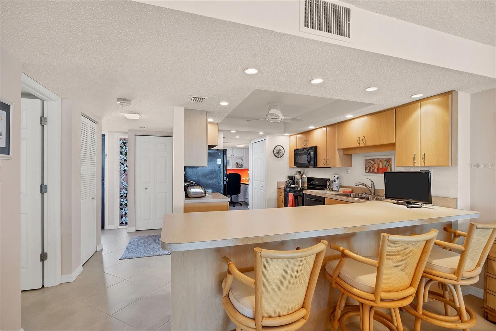 6480 MIDNIGHT PASS RD #506, SARASOTA, FL, 34242