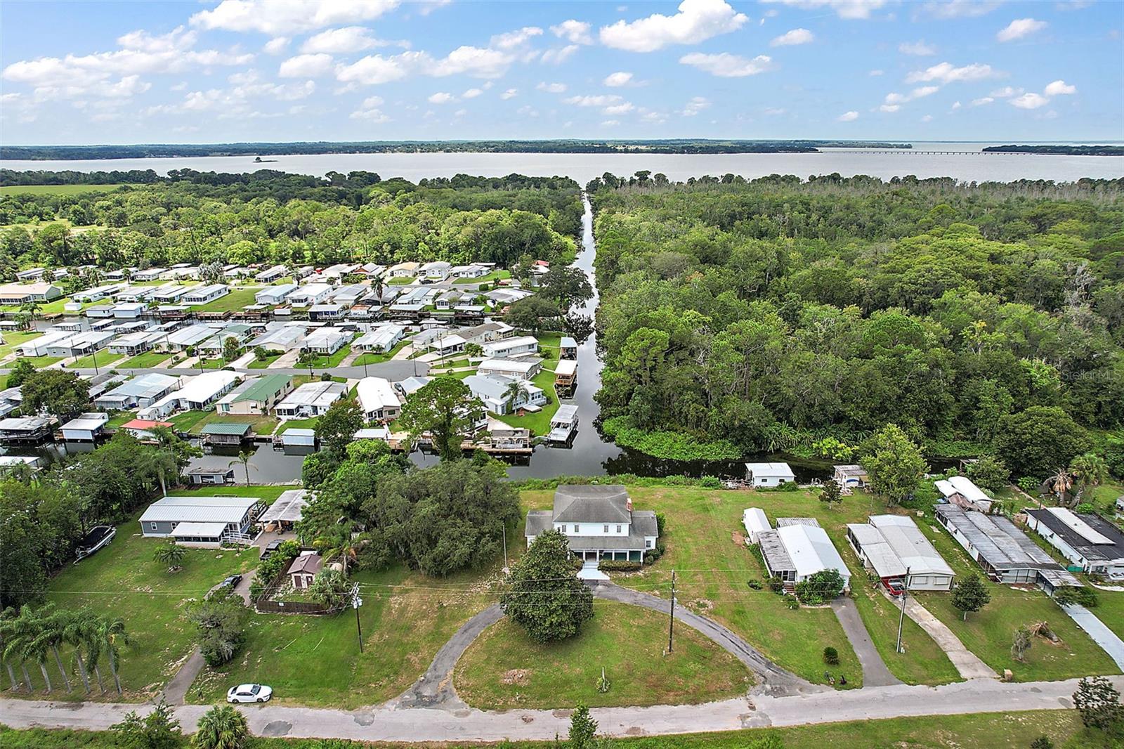 13325 WOODLAND DR, ASTATULA, FL, 34705