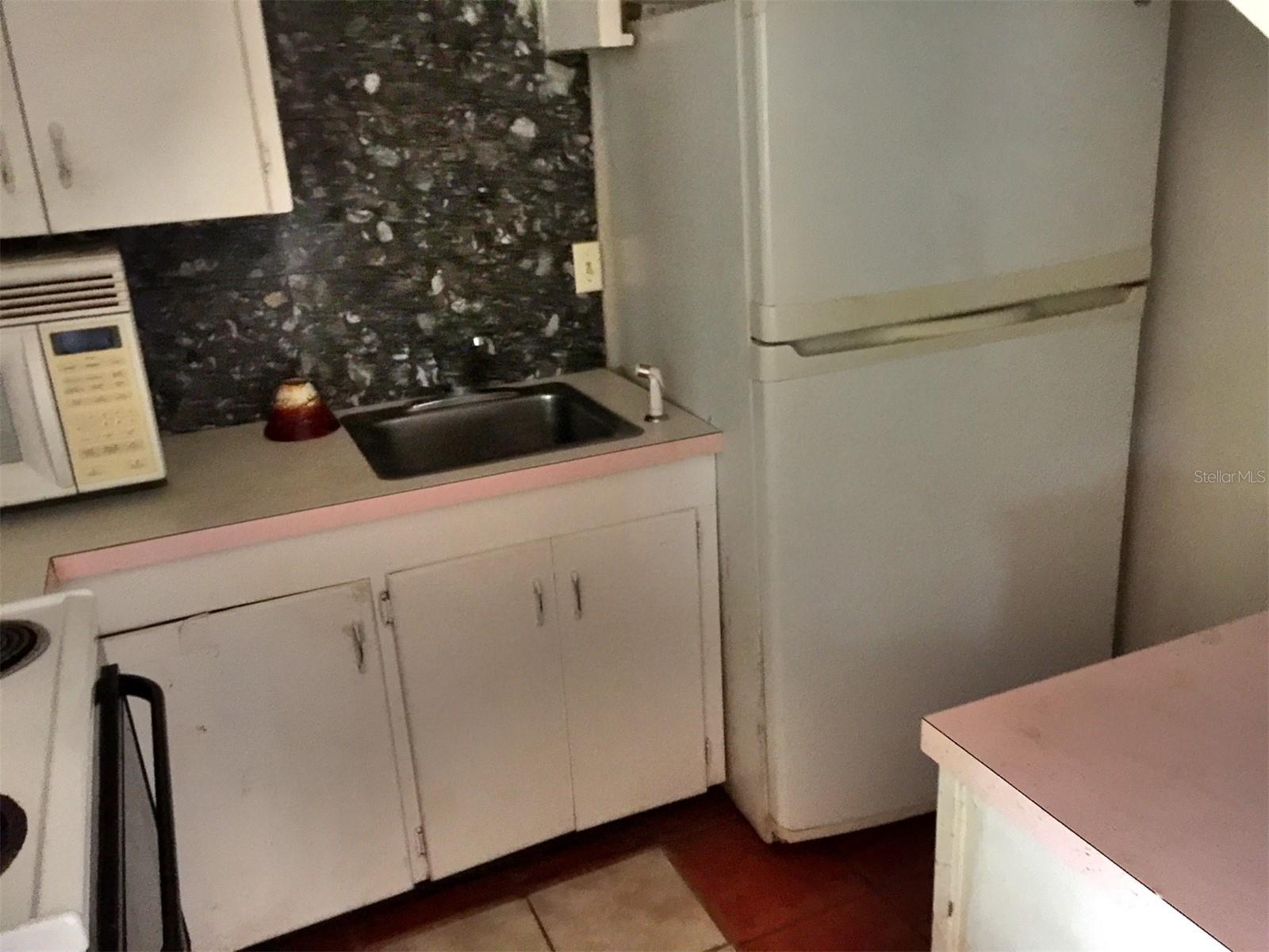 2800 DARTMOUTH AVE N, ST PETERSBURG, FL, 33713