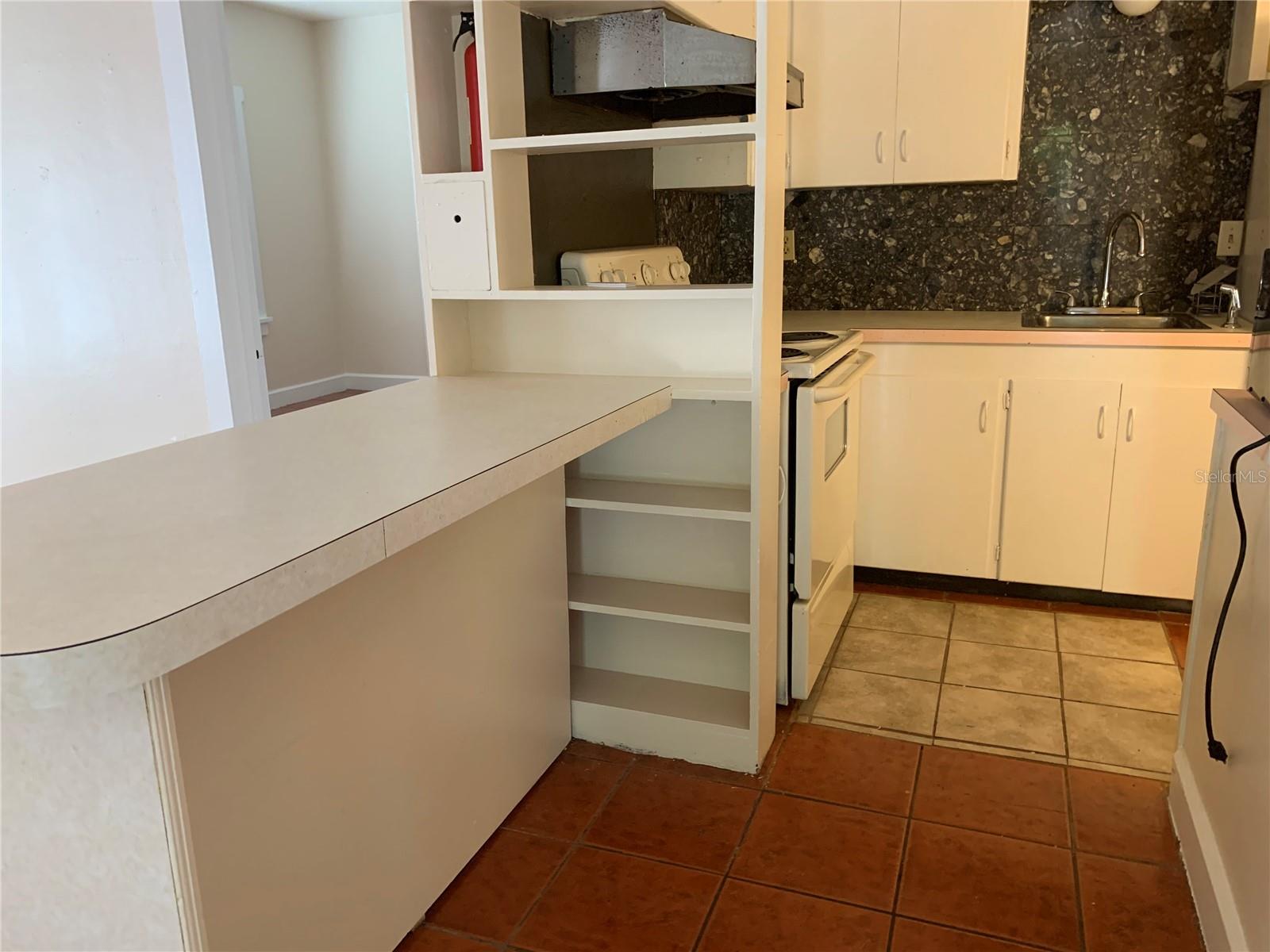 2800 DARTMOUTH AVE N, ST PETERSBURG, FL, 33713
