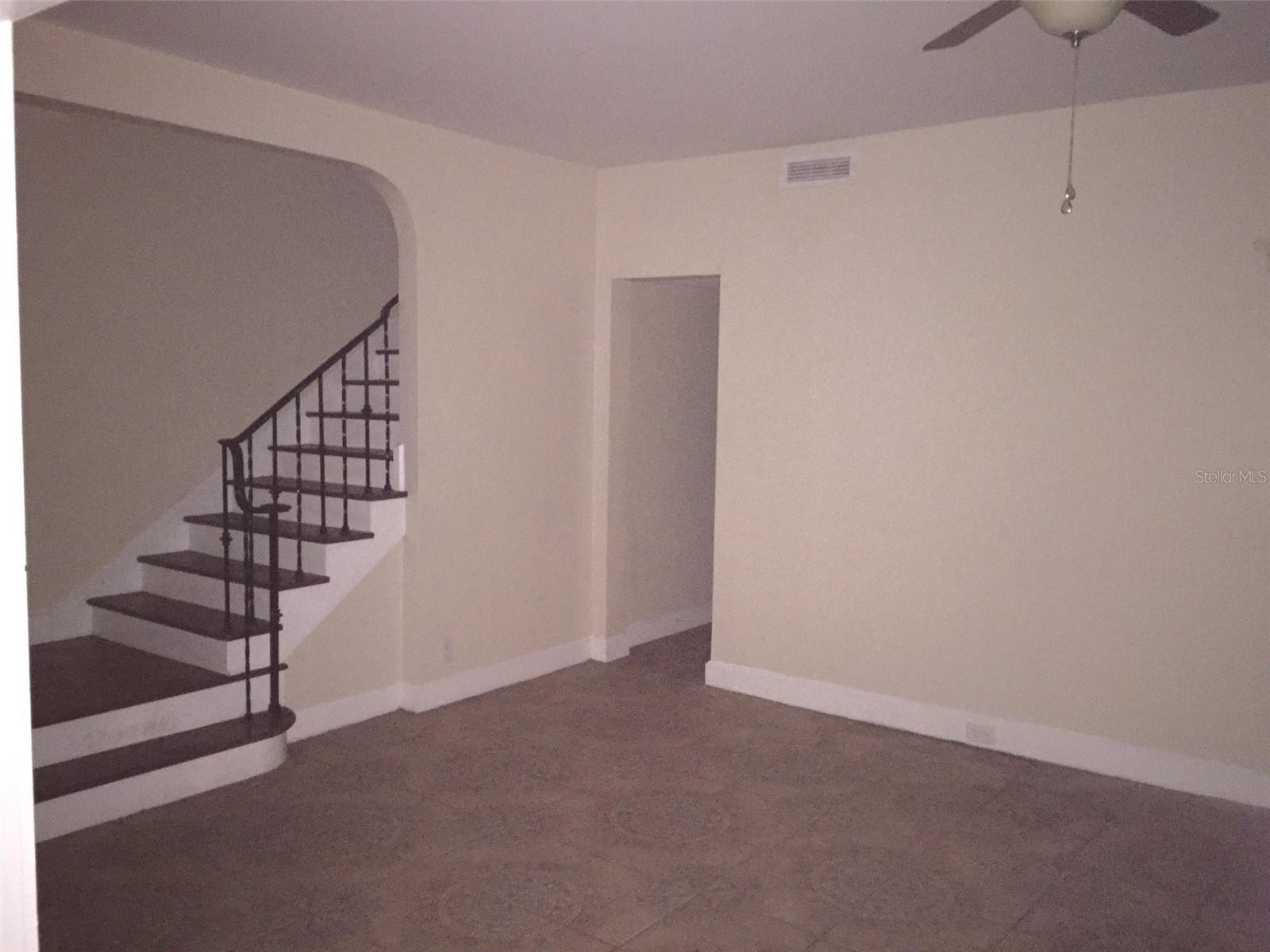 2800 DARTMOUTH AVE N, ST PETERSBURG, FL, 33713
