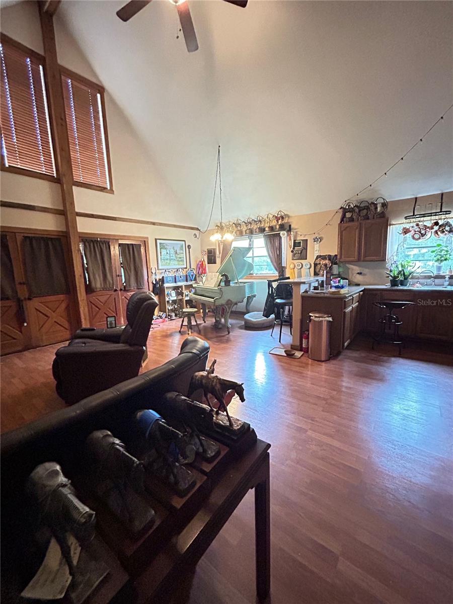 13881 NE JACKSONVILLE RD, CITRA, FL, 32113