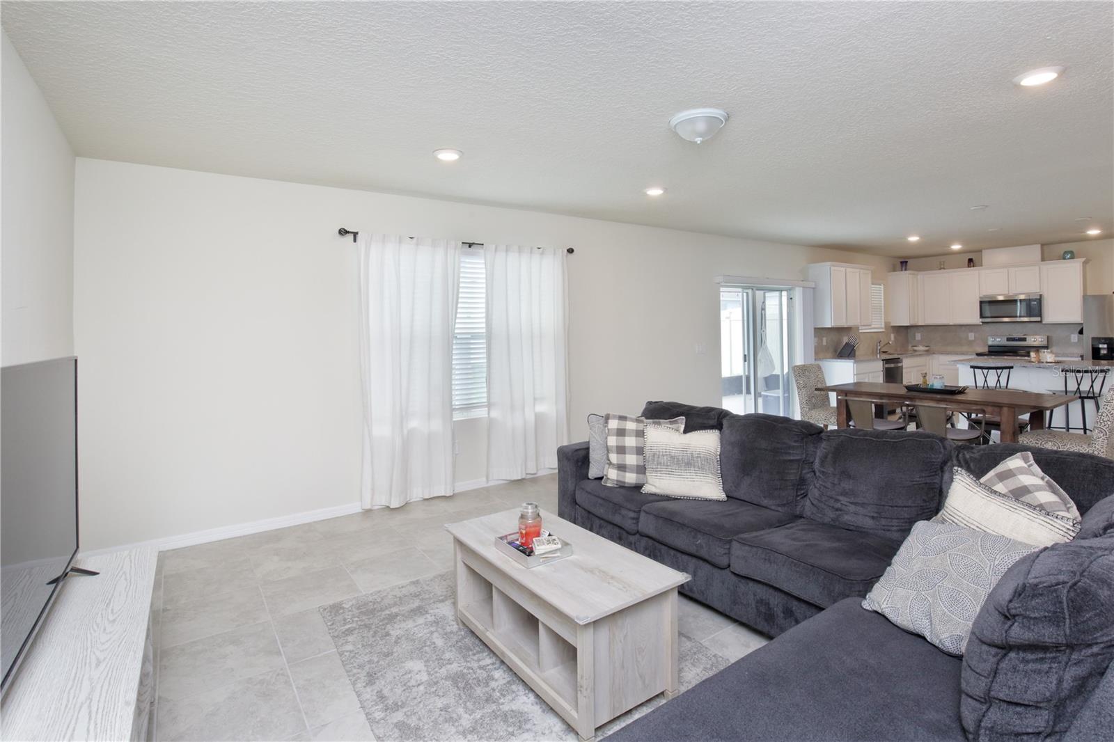 1608 ASPEN AVE, DAVENPORT, FL, 33837