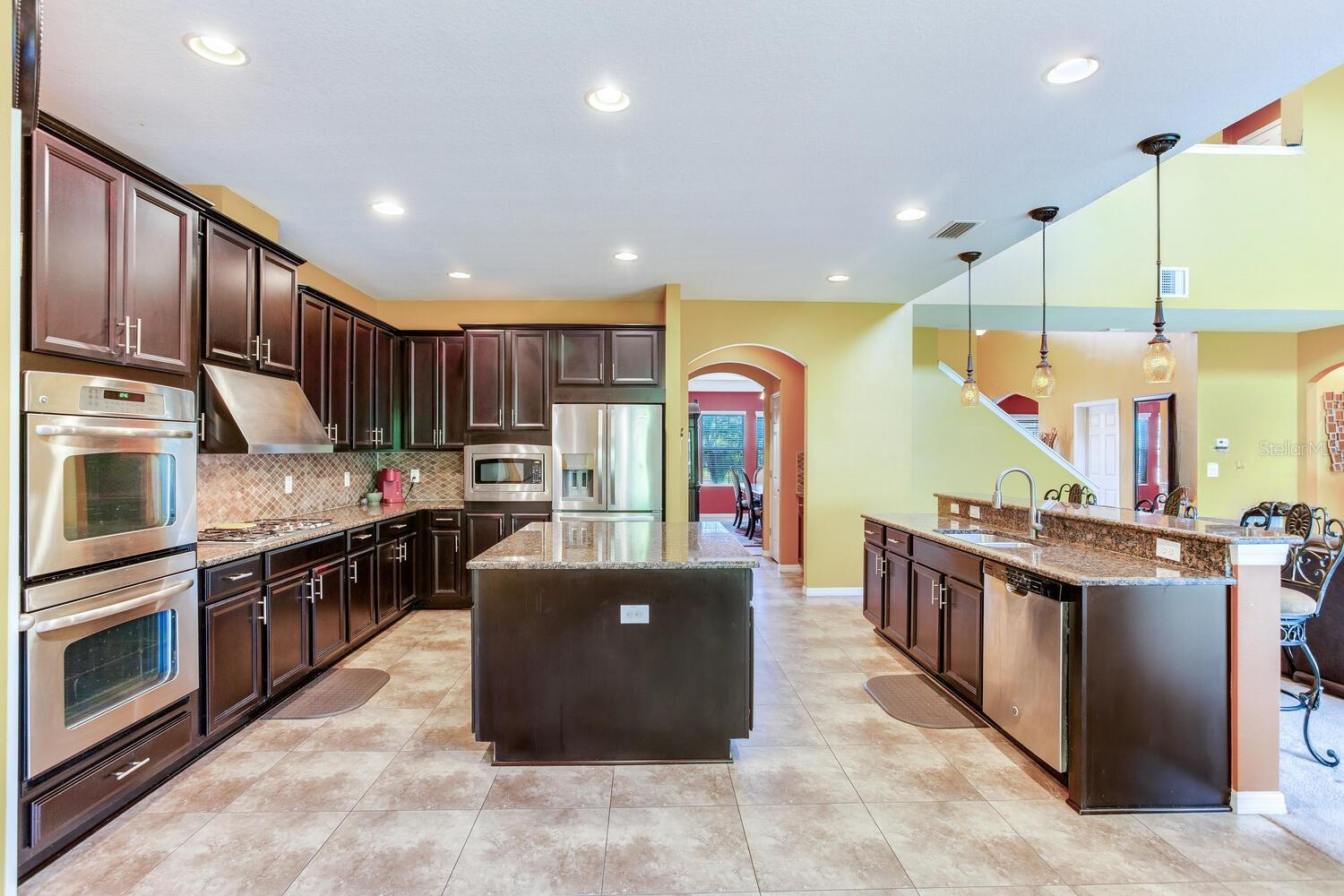 11136 WEMBLEY LANDING DR, LITHIA, FL, 33547