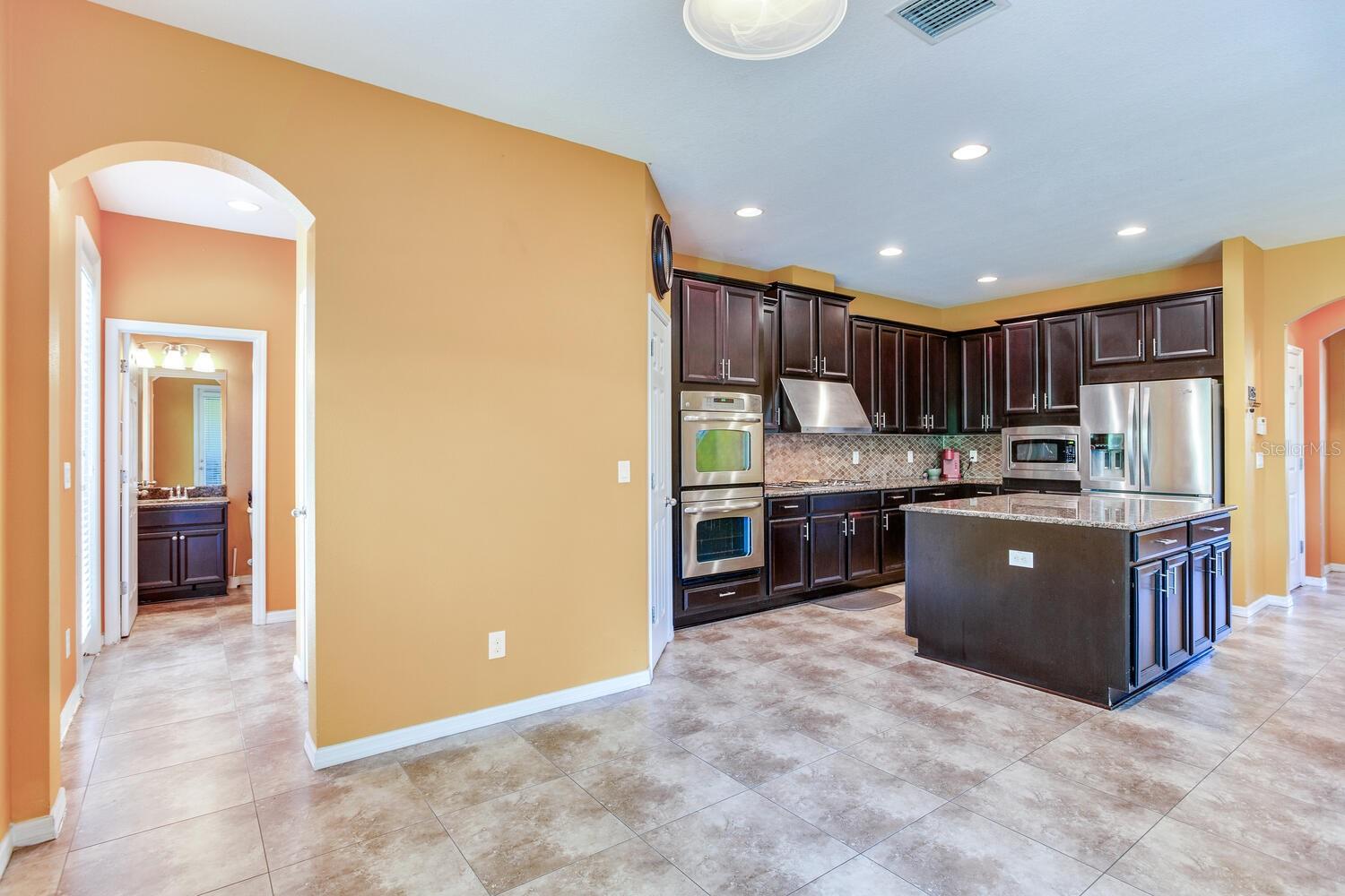11136 WEMBLEY LANDING DR, LITHIA, FL, 33547