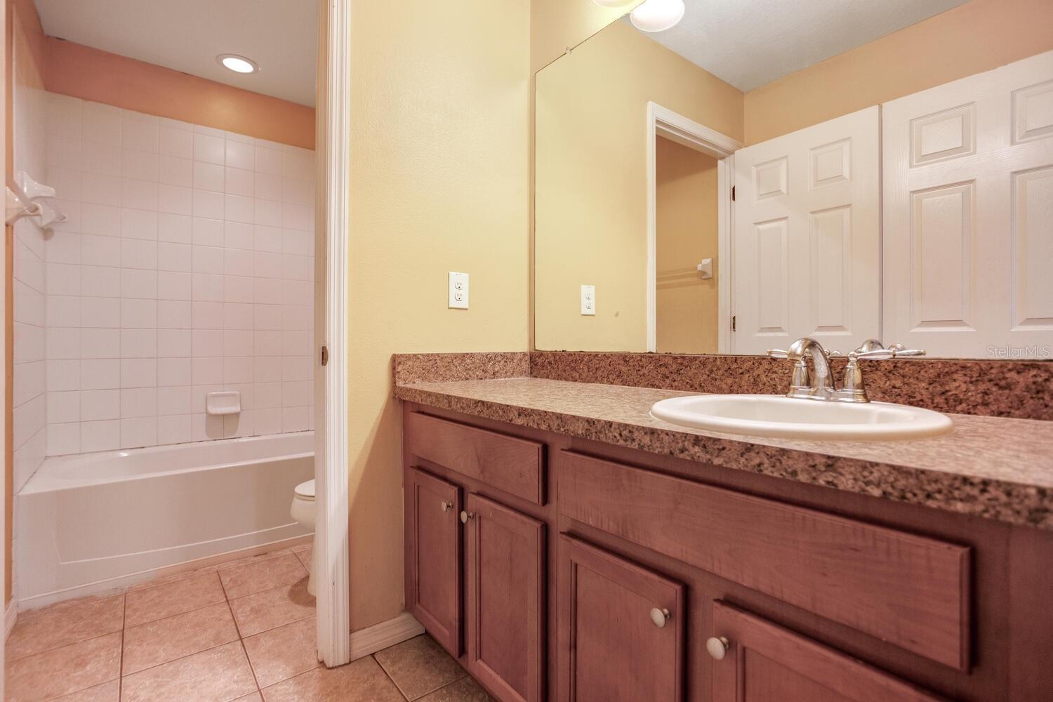 11136 WEMBLEY LANDING DR, LITHIA, FL, 33547