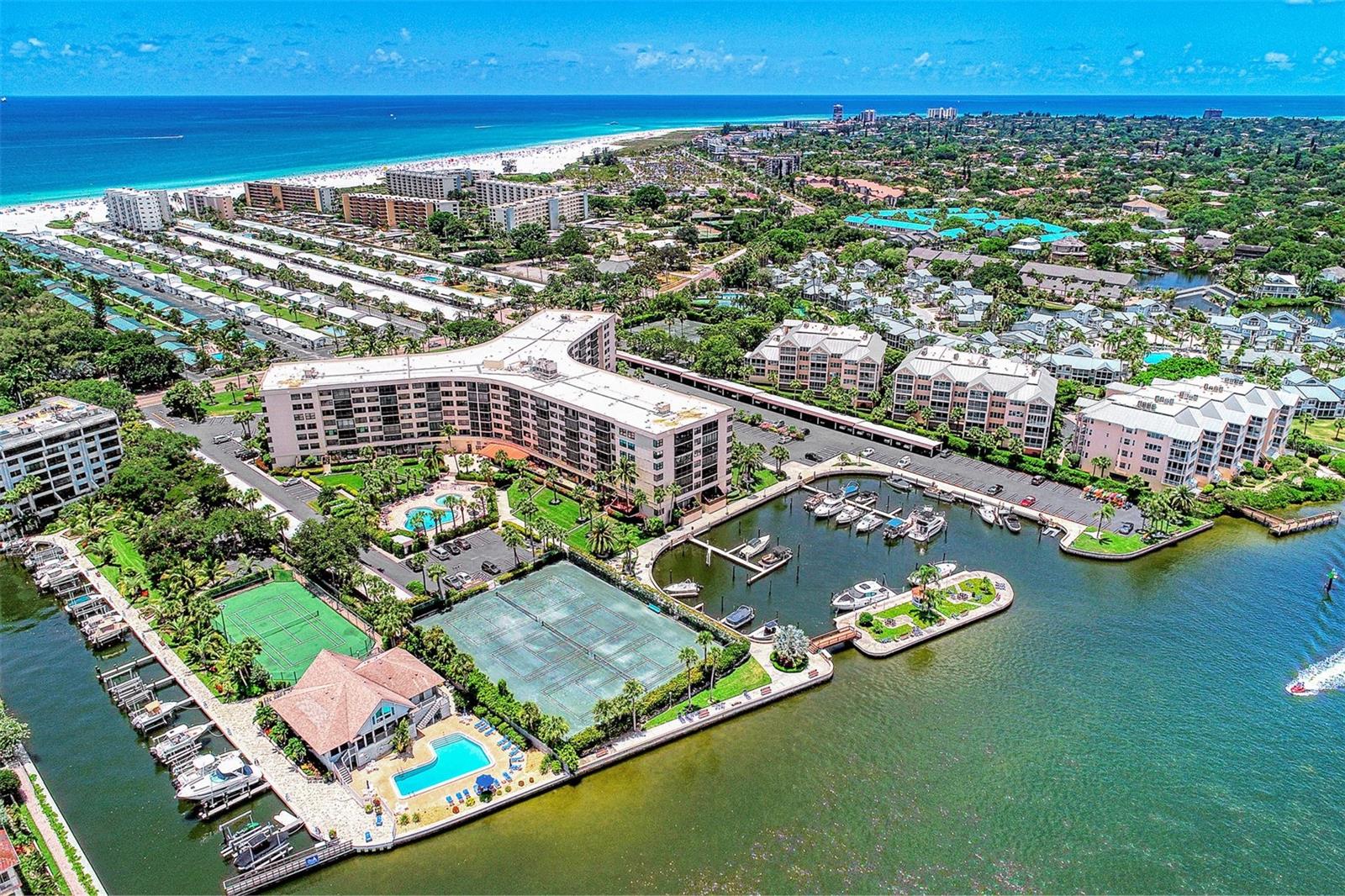 5855 MIDNIGHT PASS RD #426, SARASOTA, FL, 34242