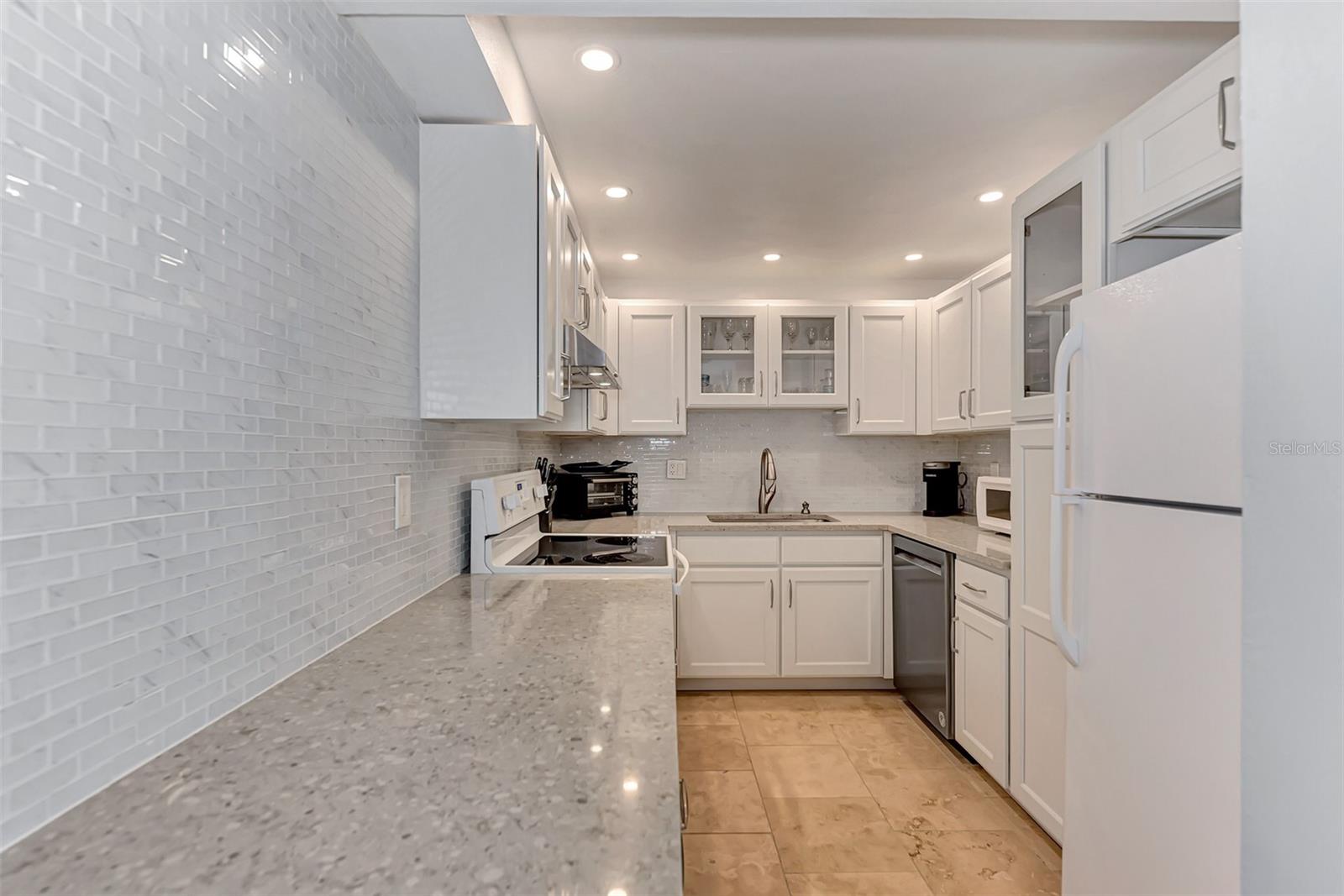 5855 MIDNIGHT PASS RD #426, SARASOTA, FL, 34242