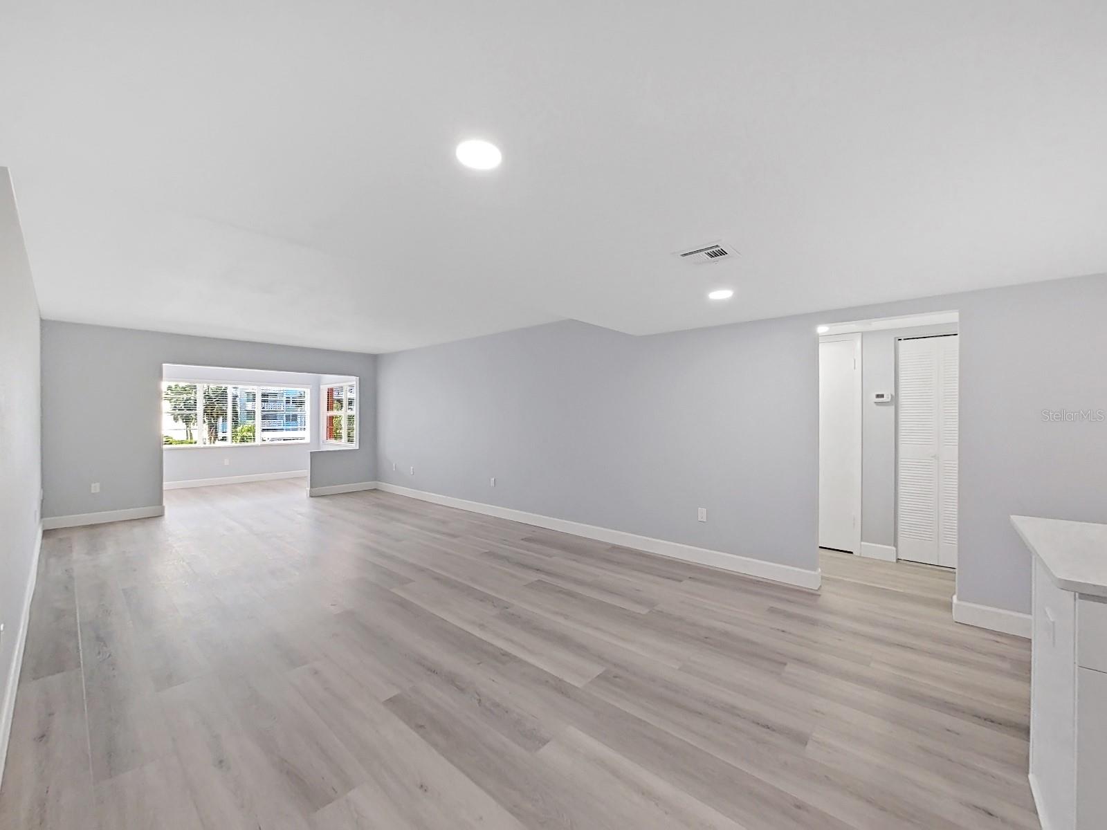 8 GLENCOE PL #208, DUNEDIN, FL, 34698