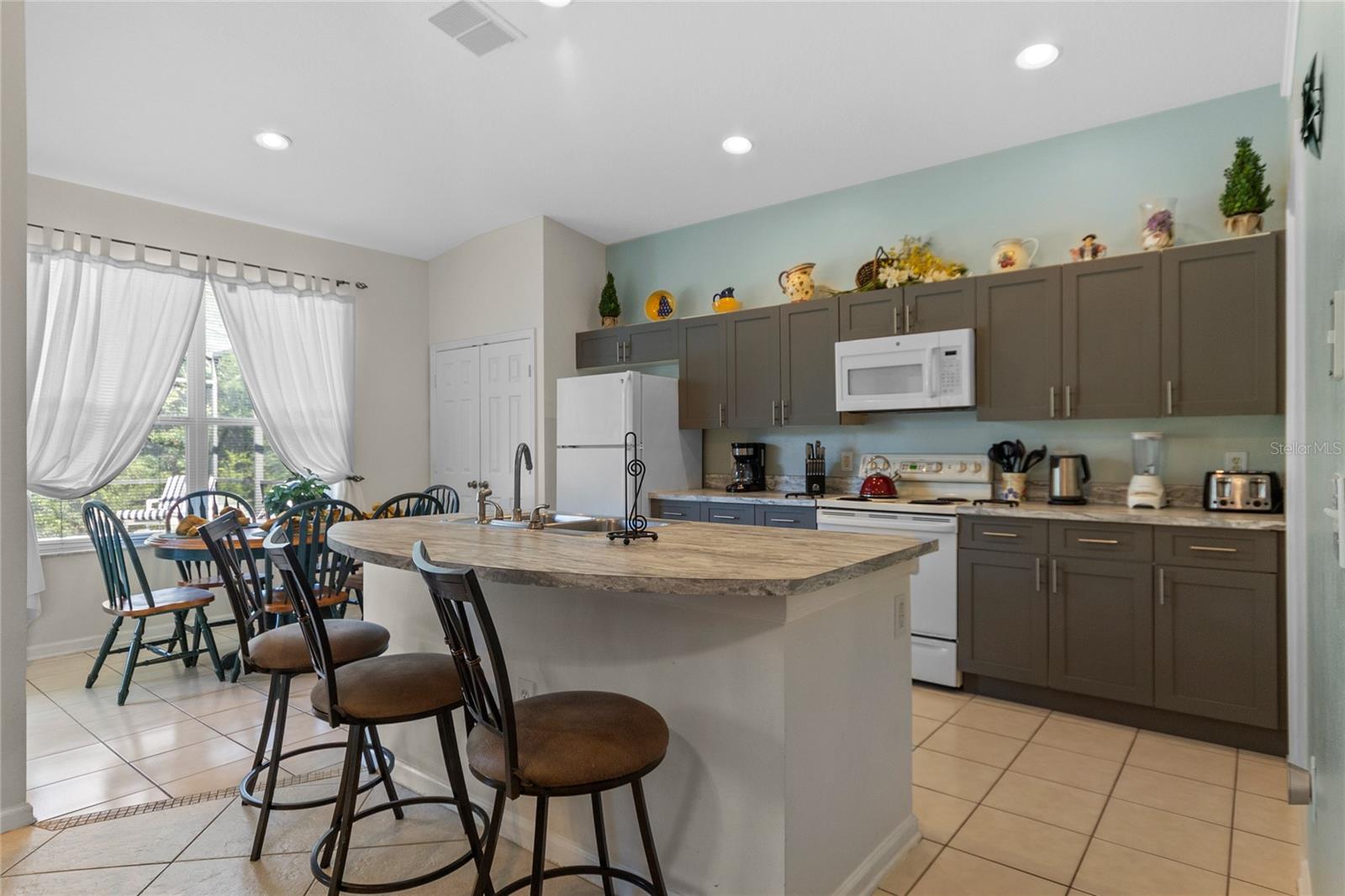 8155 SUN PALM DR, KISSIMMEE, FL, 34747