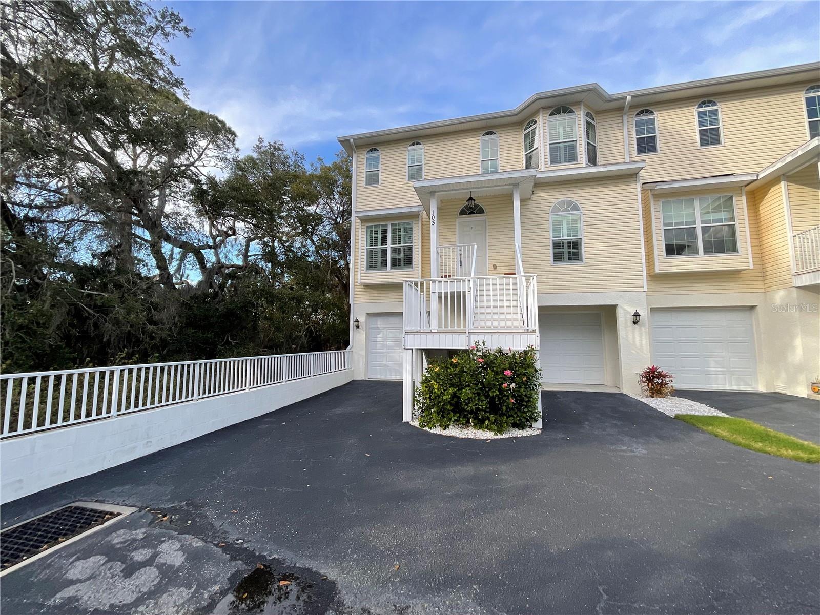 BURGHSTREAMSS SUB, PALM HARBOR, FL, 34683