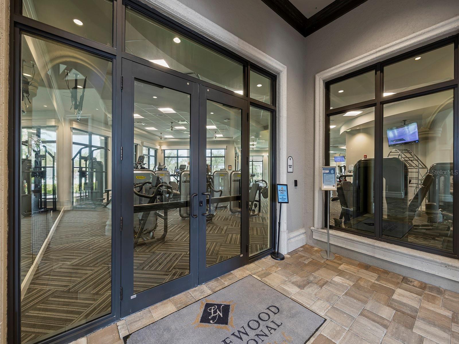 18114 GAWTHROP DR #402, LAKEWOOD RANCH, FL, 34211