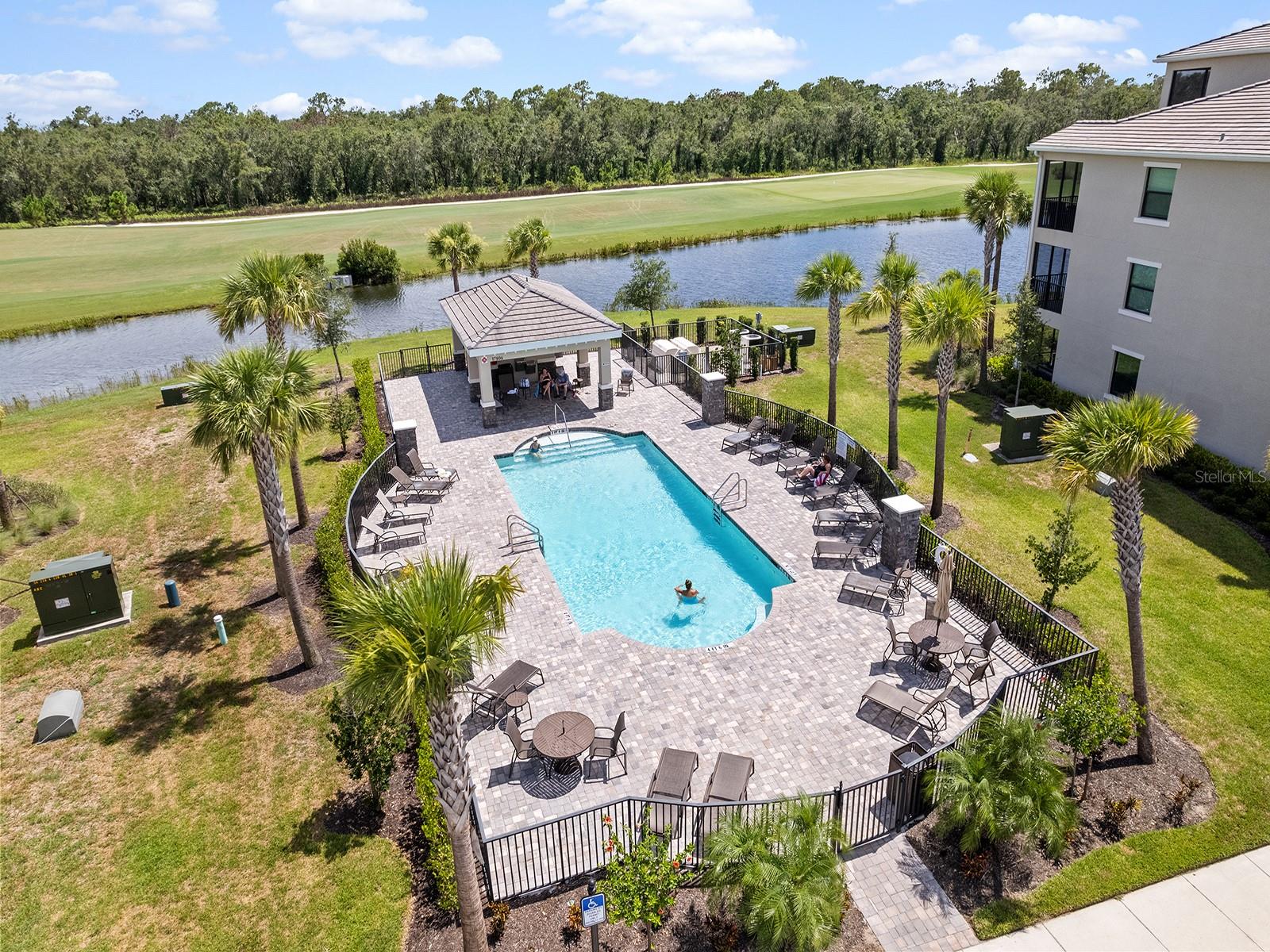 18114 GAWTHROP DR #402, LAKEWOOD RANCH, FL, 34211