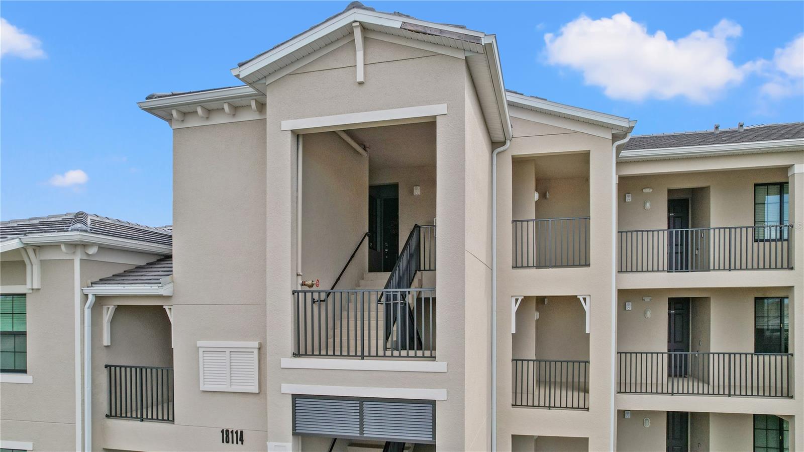 18114 GAWTHROP DR #402, LAKEWOOD RANCH, FL, 34211