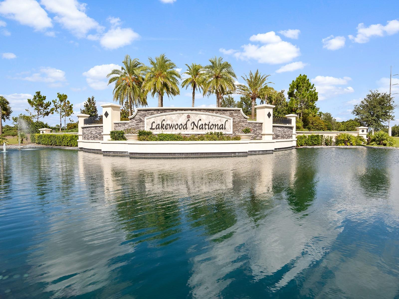 18114 GAWTHROP DR #402, LAKEWOOD RANCH, FL, 34211